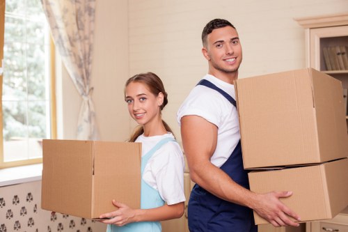 Small removals and collections for Wennington customers